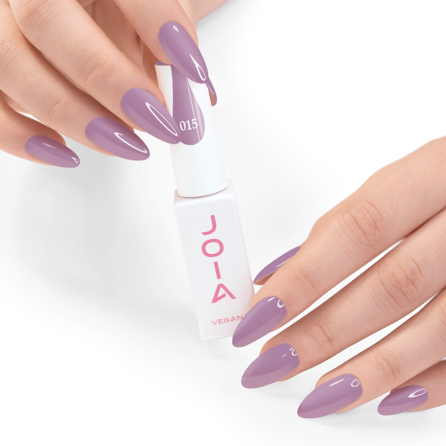 Гел лак 015 JOIA vegan, 6 ml – шишенцето в ръка