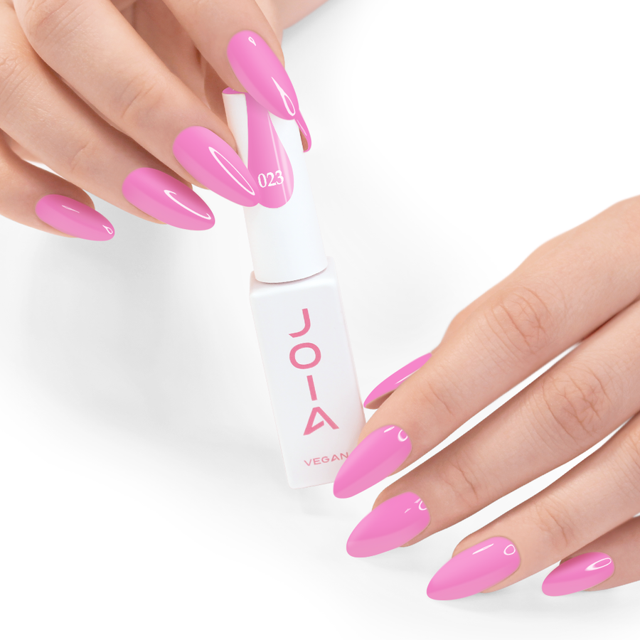 Гел лак 023 JOIA vegan, 6 ml – шишенцето в ръка