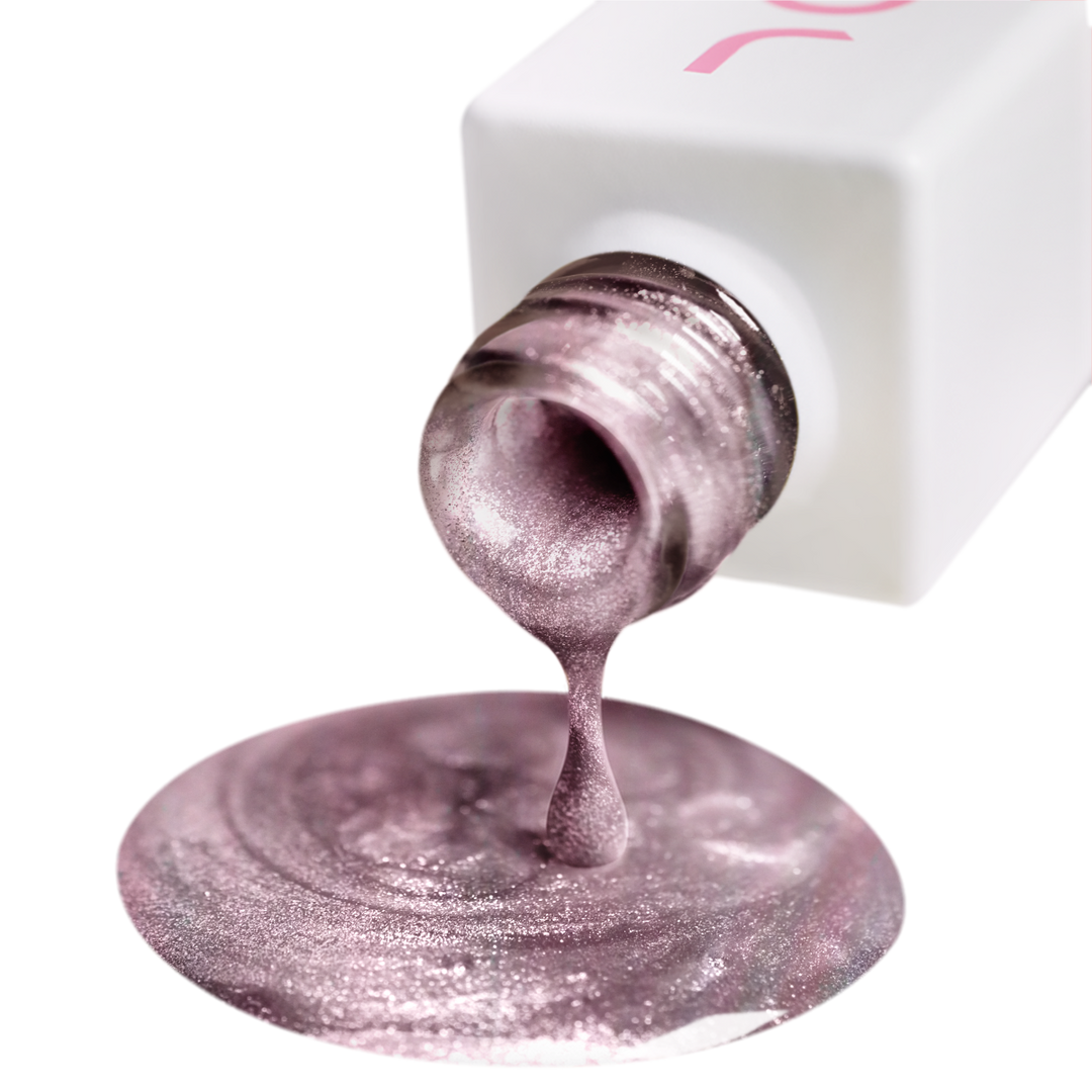 Гел лак Cat Eye 02CE Petal Mist JOIA vegan, 6 ml – макро кадър на текстурата