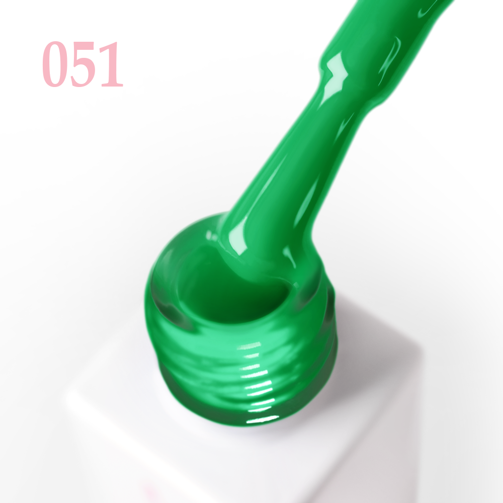 Гел лак 051 JOIA vegan, 6 ml – четката с продукта до шишенцето