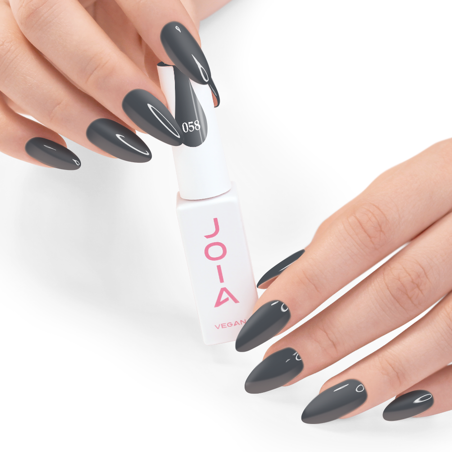Гел лак 058 JOIA vegan, 6 ml – шишенцето в ръка