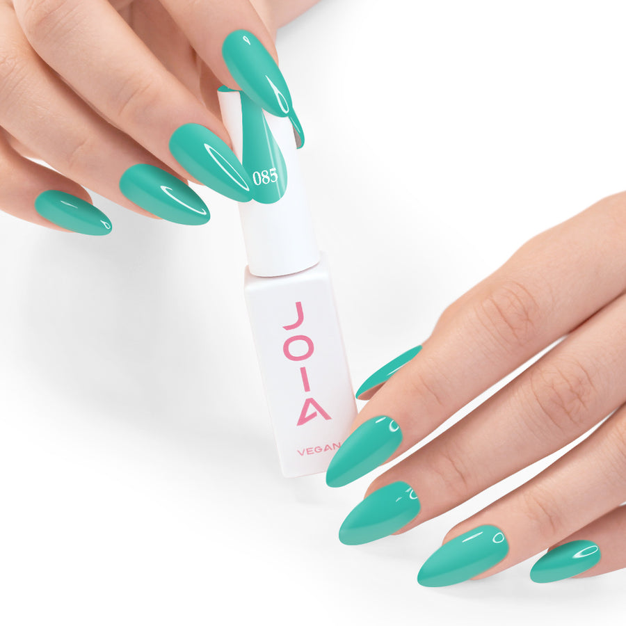 Гел лак 085 JOIA vegan, 6 ml – шишенцето в ръка