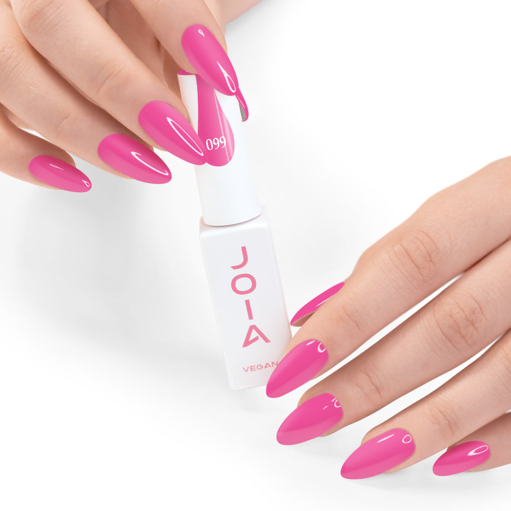 Гел лак 099 JOIA vegan, 6 ml – шишенцето в ръка