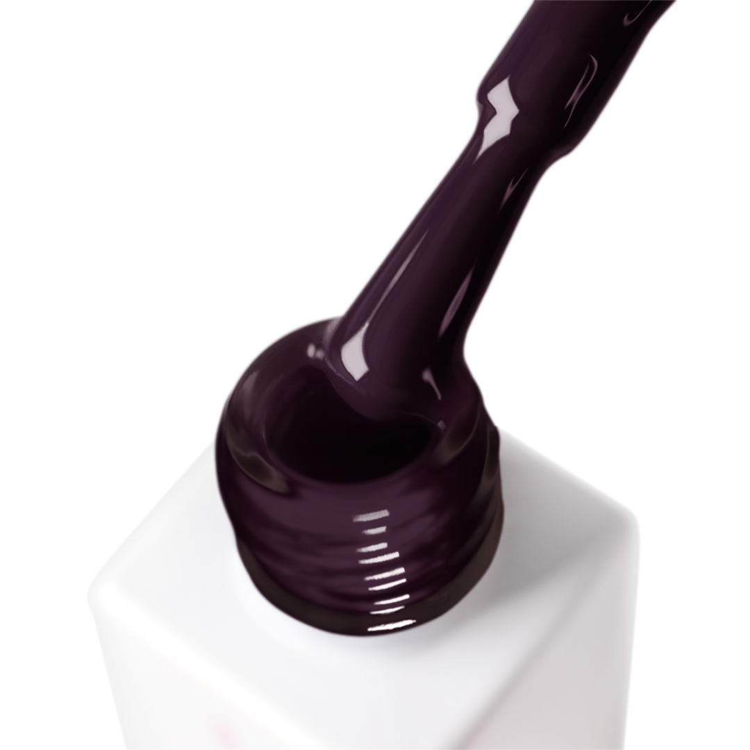 Гел лак 12GP JOIA vegan, 6 ml – четката с гел лака до шишенцето