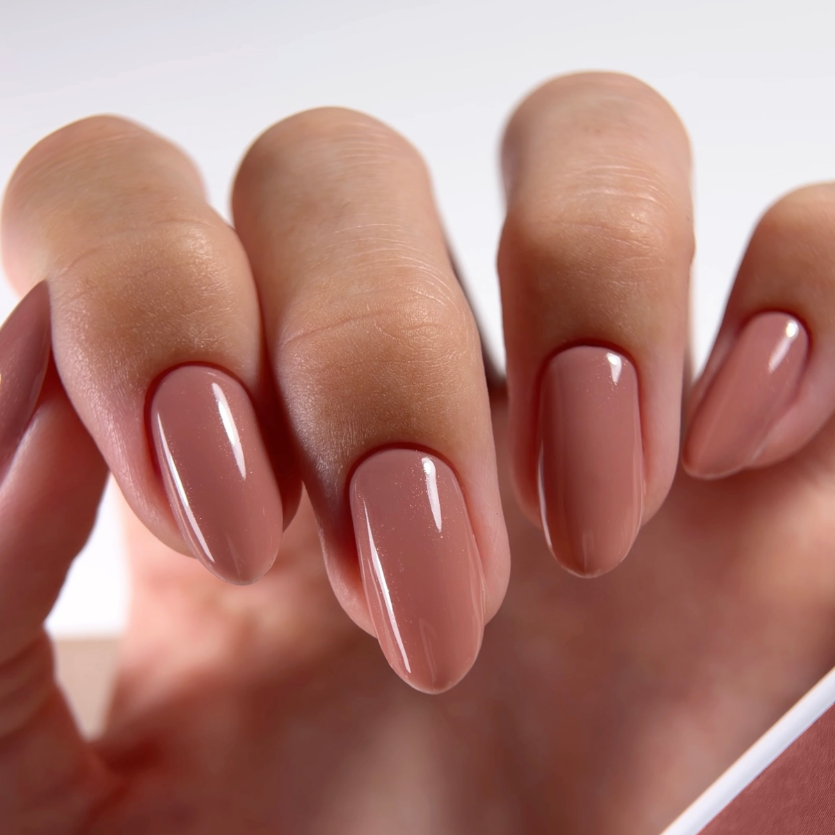 Гел лак 16GP JOIA vegan, 6 ml – продуктова снимка на цял кадър