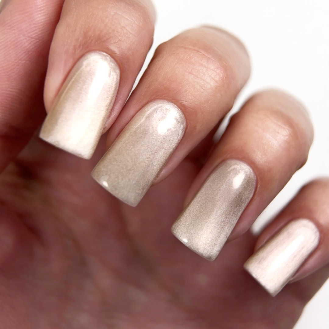 Гел лак Cat Eye 01CE Threshold Glow JOIA vegan, 6 ml – многоцветен