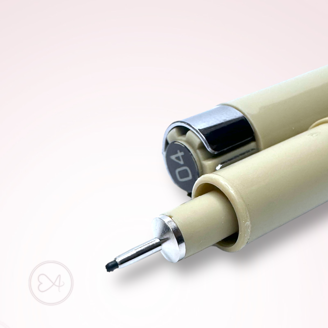 Черен Тънкописец Micron 04 – от категория Дизайн